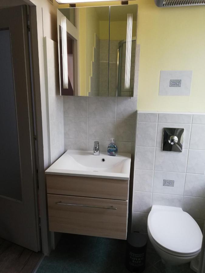 מריהצל Ferienwohnung Schuhhaus Ganster מראה חיצוני תמונה
